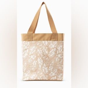 Thirty One Essential Tote